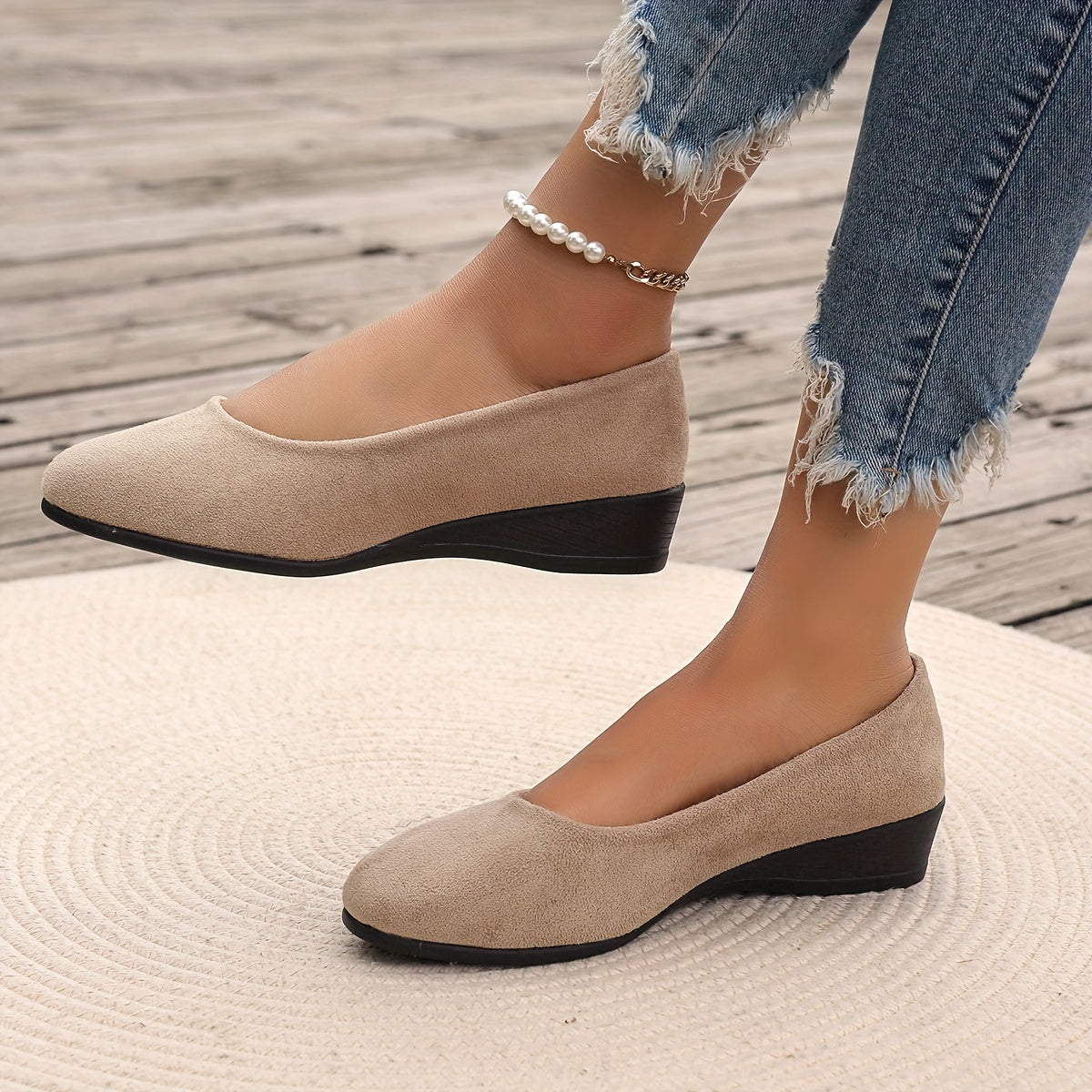 Fiora™ ballerinas with wedge heels