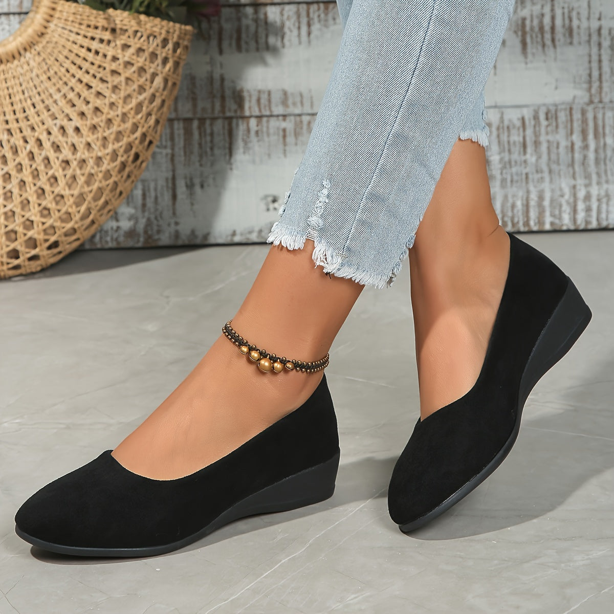 Fiora™ ballerinas with wedge heels